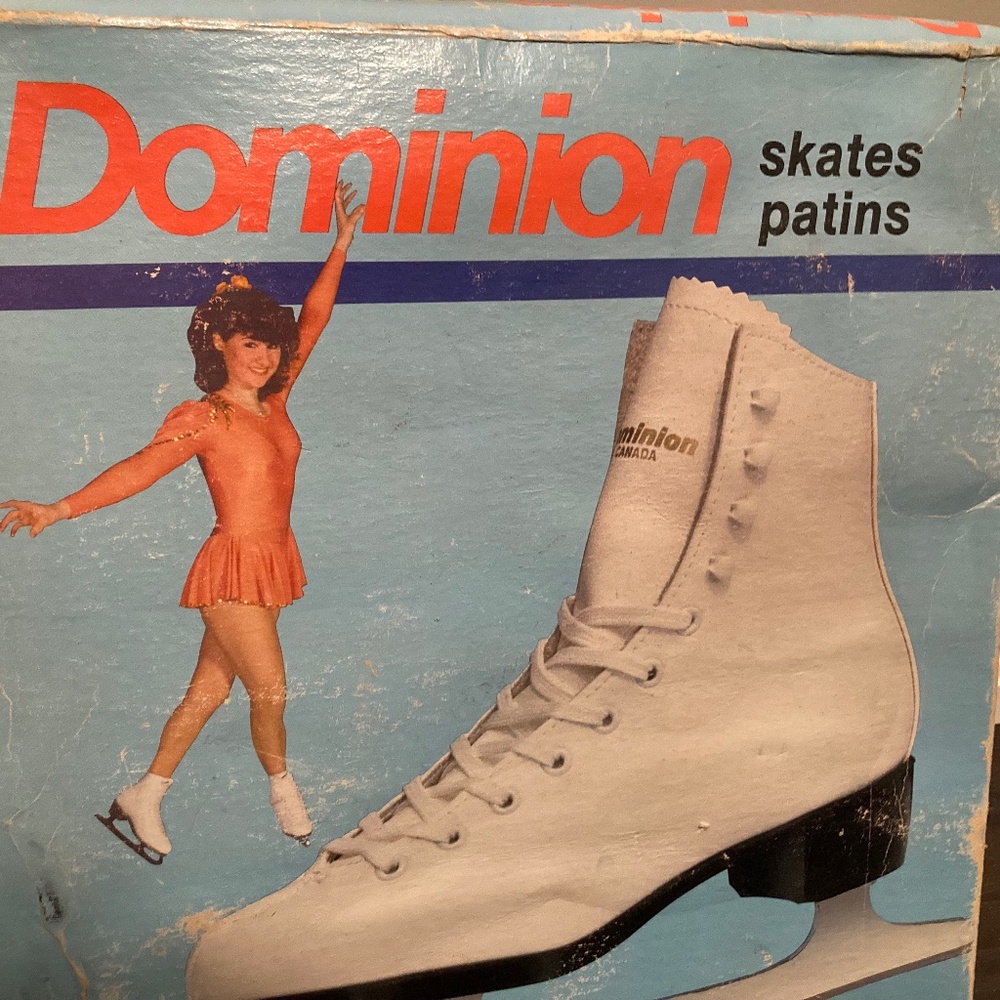 Vintage Dominion Woman’s White Ice Skates Size 9